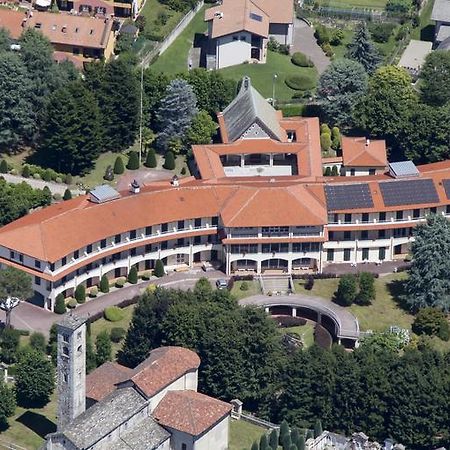 Centro di Spiritualità Maria Candida Armeno Exterior foto