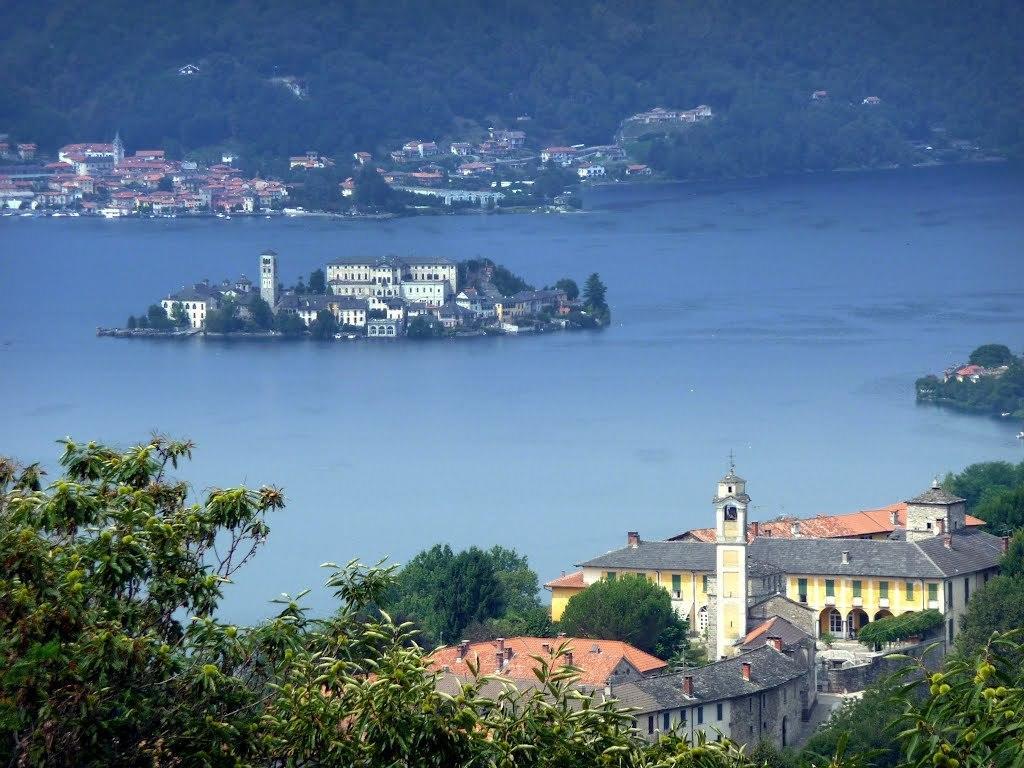 Centro di Spiritualità Maria Candida Armeno Exterior foto