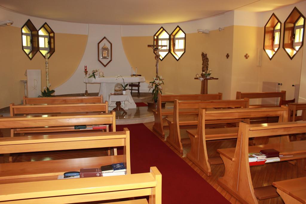 Centro di Spiritualità Maria Candida Armeno Exterior foto