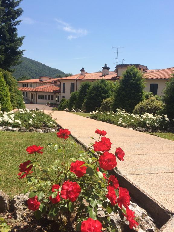 Centro di Spiritualità Maria Candida Armeno Exterior foto